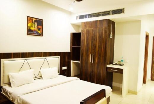 Hotel President Bharwain Exterior foto